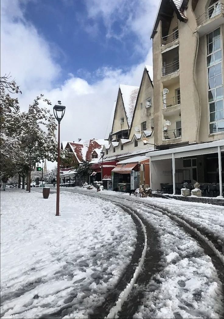 Merzouga
Fes to Merzouga Desert Tour 3 Days